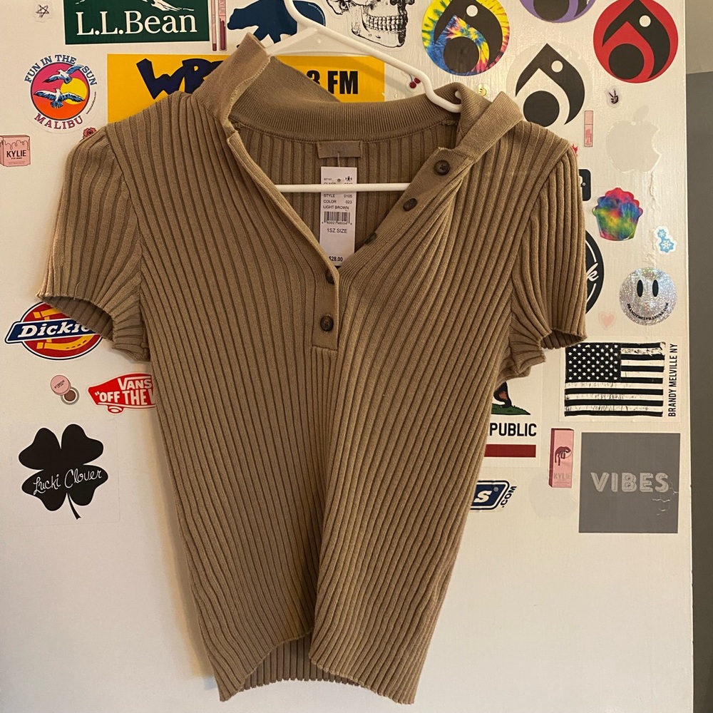 Brandy Melville button up tee